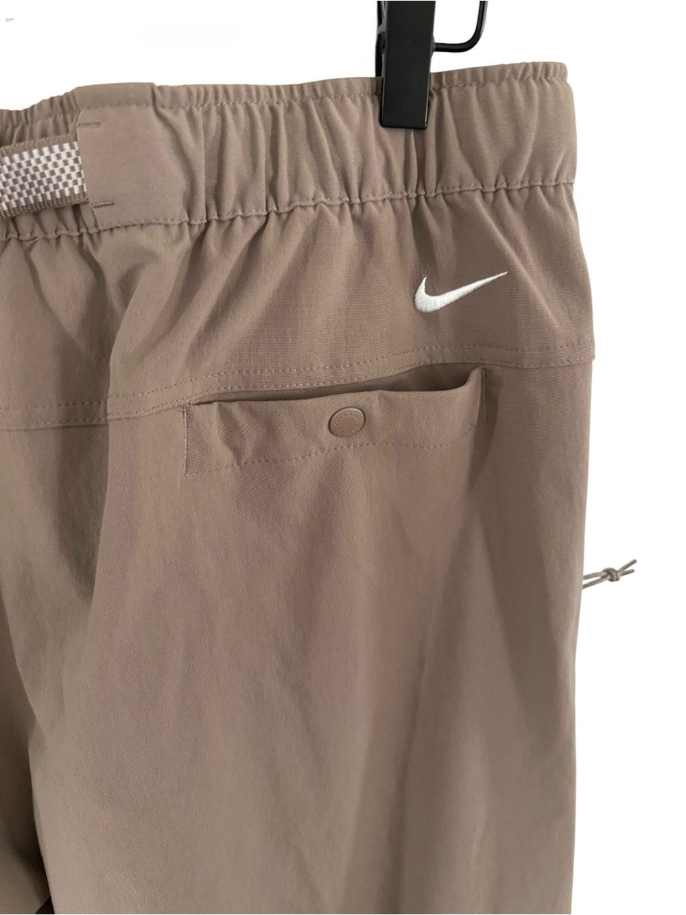 Nike ACG Wide Leg Cargo Pants in Taupe - Picture 8 of 11